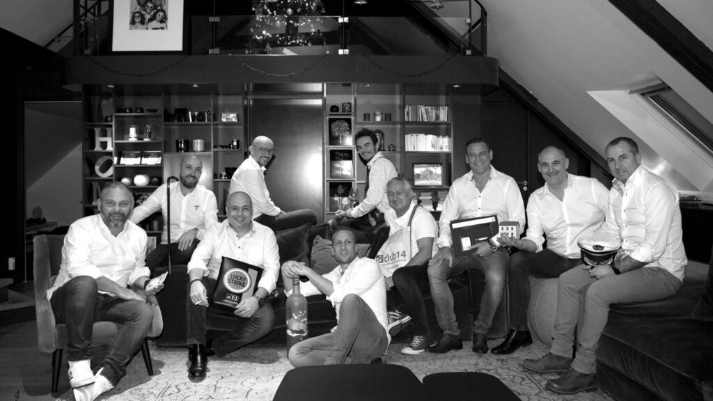 Isabelle Larrey Photographe Photographe Dinan Double Plexi 40x60 Fond Noir Le Gall Larrey Dinan 1800x1200 2